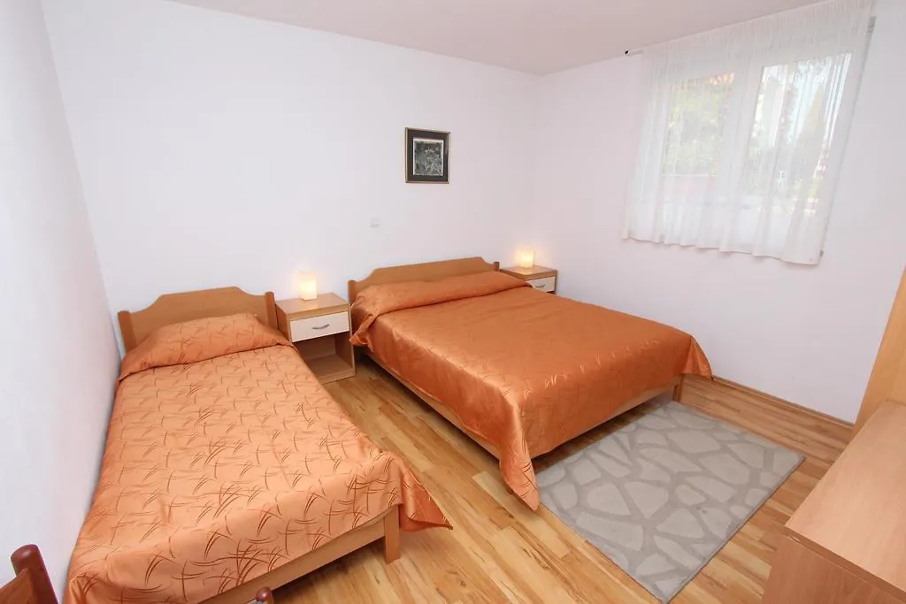 Apartments Sturago ロヴィニ